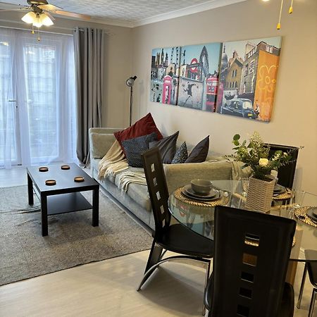 Cosy Corner - 2 Beds, Free Parking, Next To Southampton General Hospital Villa Exterior photo