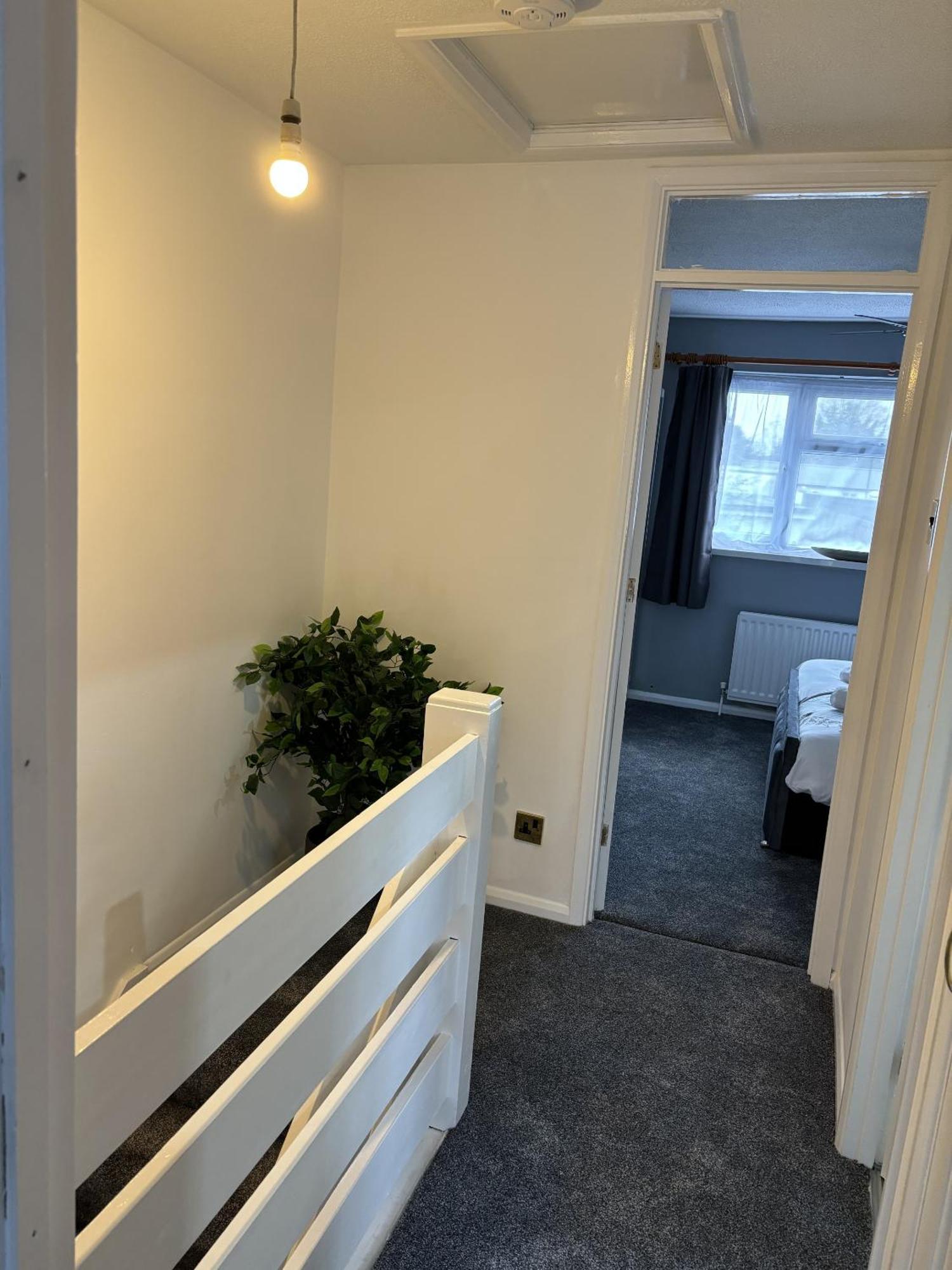 Cosy Corner - 2 Beds, Free Parking, Next To Southampton General Hospital Villa Exterior photo
